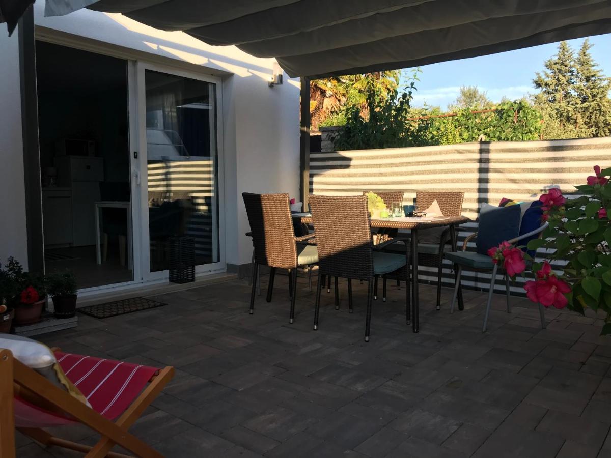 فيلا Little House - Just Few Steps From The City Center روفينج المظهر الخارجي الصورة