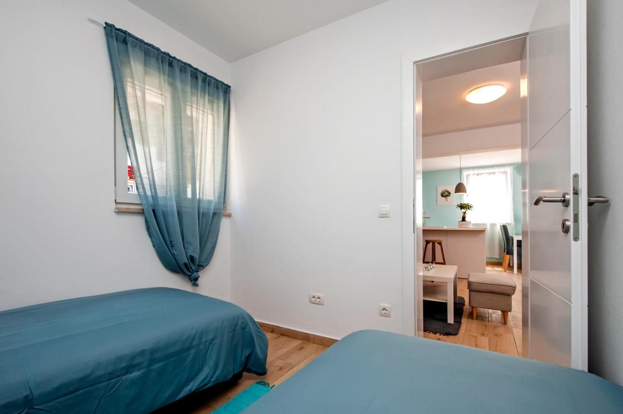 فيلا Little House - Just Few Steps From The City Center روفينج المظهر الخارجي الصورة