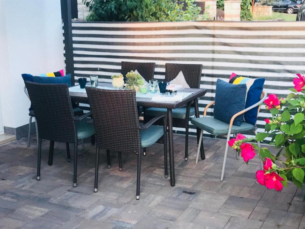 فيلا Little House - Just Few Steps From The City Center روفينج المظهر الخارجي الصورة