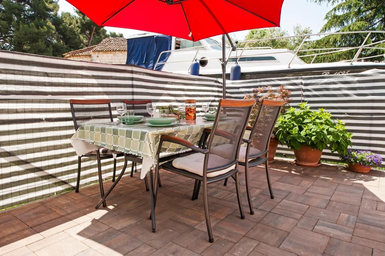 فيلا Little House - Just Few Steps From The City Center روفينج المظهر الخارجي الصورة