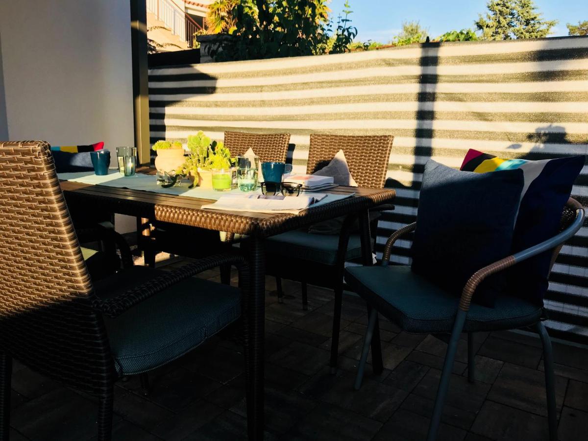 فيلا Little House - Just Few Steps From The City Center روفينج المظهر الخارجي الصورة